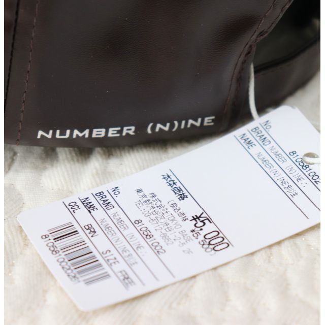 NUMBER (N)INE(ナンバーナイン)の新品タグ付き【ナンバーナイン】別注 シンセティックレザー キャップ 野球帽子 F メンズの帽子(キャップ)の商品写真