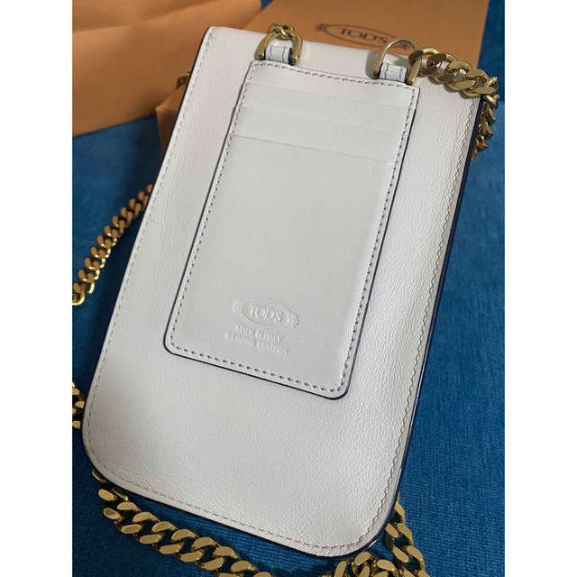 TOD'S - ⭐︎TOD'S⭐︎確実本物 完売商品携帯ケースの通販 by TOD'S - ⭐︎TOD'S⭐︎確実本物 完売商品携帯ケースの通販 by