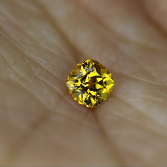 Yellow Sapphire(ZBカット)  0.352ct. レディースのアクセサリー(その他)の商品写真