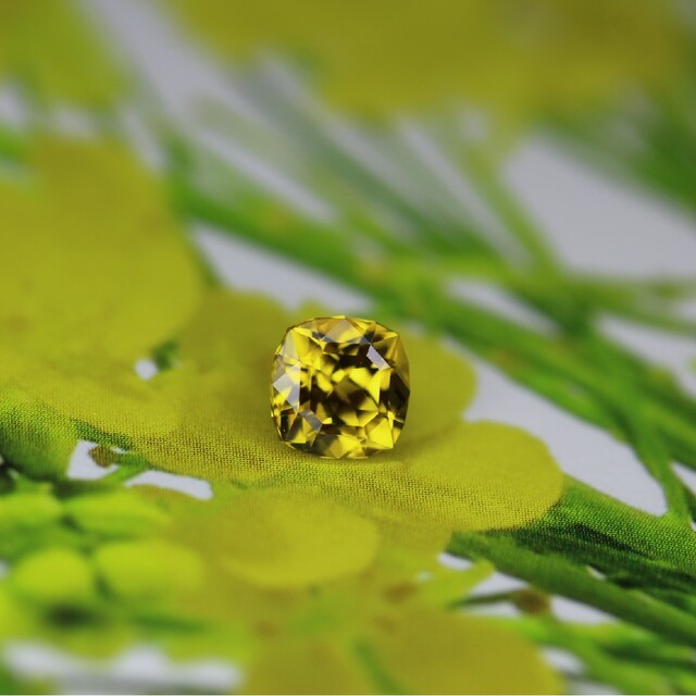 Yellow Sapphire(ZBカット)  0.352ct. レディースのアクセサリー(その他)の商品写真