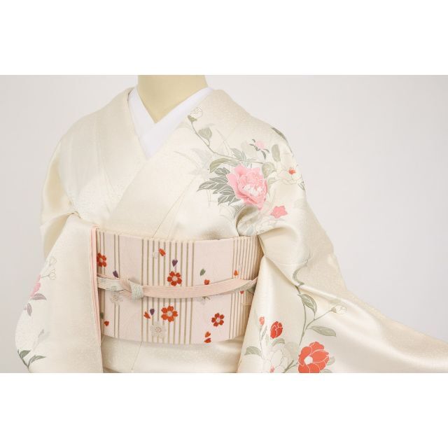 長尺□訪問着◇麗しき牡丹の花模様*桜菊花々□白◇袷正絹着物 長尺□訪問着◇麗しき牡丹の花模様*桜菊花々□白◇袷正絹着物