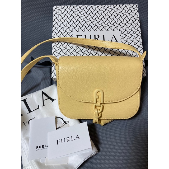 レディースFURLA ショルダーバッグ