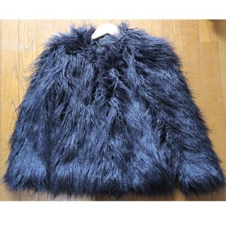 ザラ(ZARA)の新品 ZARA ファーコート ファージャケット ブラック黒レディース(毛皮/ファーコート)