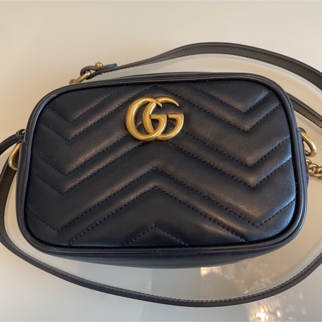 熱い販売 GUCCI グッチ マーモント バッグ グレー