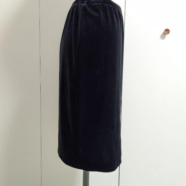 TADASHI SHOJI(タダシショウジ)の【良品】TADASHI SHOJI（タダシ ショージ）ベロアスカート レディースのスカート(ひざ丈スカート)の商品写真