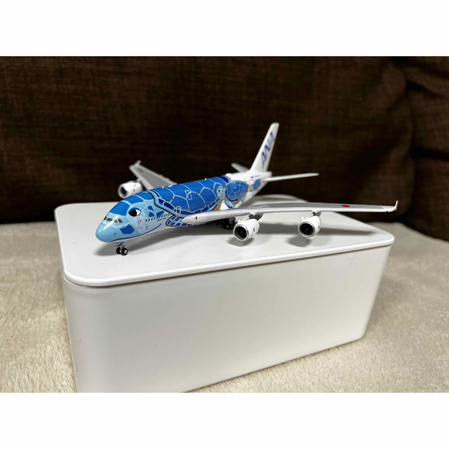 ANA(全日本空輸)(エーエヌエー(ゼンニッポンクウユ))のフライングホヌ 3機セット ANA A380 Phoenix 1/400 エンタメ/ホビーのテーブルゲーム/ホビー(航空機)の商品写真
