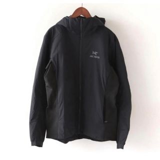 アークテリクス(ARC'TERYX)のArc’teryx  Atom AR Hoody black アークテリクス(ダウンジャケット)