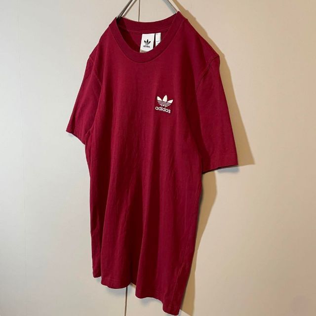 adidas(アディダス)の【人気ボルドー】adidas 半袖Tシャツ古着 ワンポイント刺繍 サイズL メンズのトップス(Tシャツ/カットソー(半袖/袖なし))の商品写真