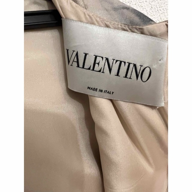 VALENTINO(ヴァレンティノ)の訳あり特価　ヴァレンティノ　ワンピース　ドレス　 レディースのワンピース(ミニワンピース)の商品写真