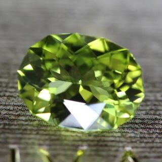 【ご専用です】ペリドット　1.60ct.(その他)