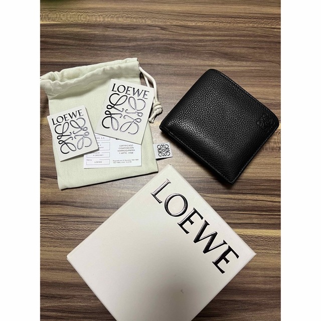 2022年新作入荷 LOEWE - loewe 二つ折財布 ブラック メンズ 折り財布