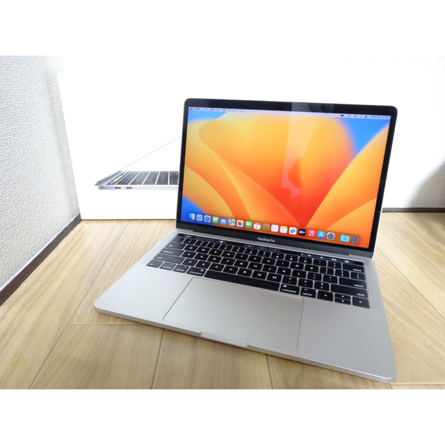 保証残有Macbook Pro 2017  Touch Bar有り付属品多数