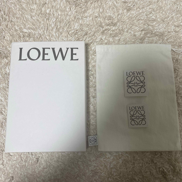 LOEWE(ロエベ)の【お値下げ】LOEVE アナグラムラウンドジップウォレット(ブルー) メンズのファッション小物(長財布)の商品写真