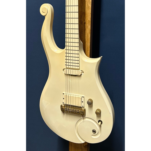 新しいブランド FACTORY プリンス Type Guitar Cloud Y's エレキギター