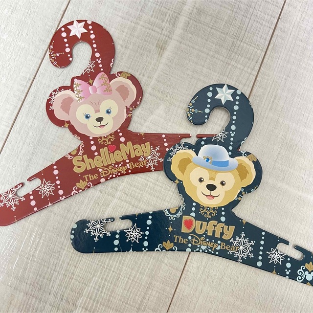 Disney(ディズニー)のダッフィー　ハンガー エンタメ/ホビーのおもちゃ/ぬいぐるみ(キャラクターグッズ)の商品写真