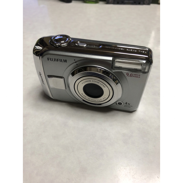 富士フイルム(フジフイルム)の美品　FUJIFILM  FinePix  A900 単3電池仕様 スマホ/家電/カメラのカメラ(コンパクトデジタルカメラ)の商品写真