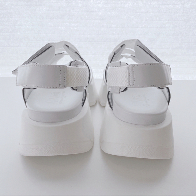 MM6 - 【新品】MM6 MaisonMargiela ホワイト サンダル 38の通販 by