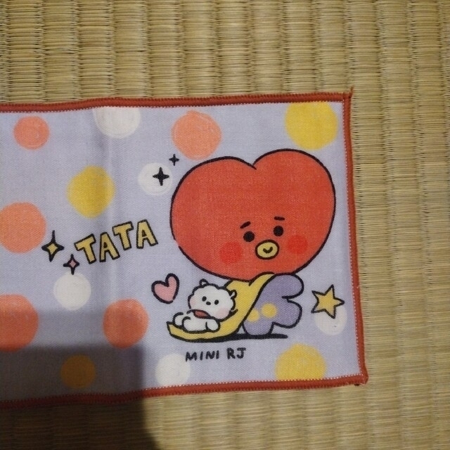 TATA ハンカチ エンタメ/ホビーのおもちゃ/ぬいぐるみ(キャラクターグッズ)の商品写真