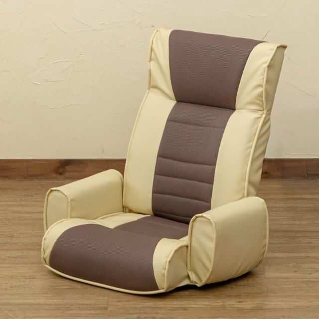 メッシュ肘付座椅子7段　BK　台数限定特価　高級感(N) インテリア/住まい/日用品の椅子/チェア(その他)の商品写真