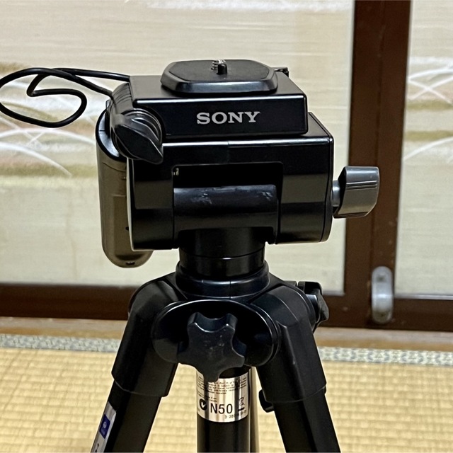 SONY(ソニー)のSONY ビデオ用リモコン三脚　VCT-60AV ユーズド スマホ/家電/カメラのカメラ(ビデオカメラ)の商品写真