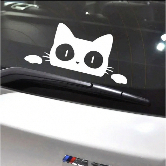 【あなたはどう貼る？】カー用品　かわいい猫ちゃん　白ねこ　カーステッカー　 自動車/バイクの自動車(車外アクセサリ)の商品写真