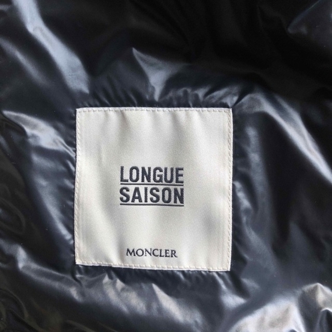 MONCLER(モンクレール)のMONCLER ダウンベストLONGUE SAISON 黒 110〜120  キッズ/ベビー/マタニティのキッズ服男の子用(90cm~)(ジャケット/上着)の商品写真