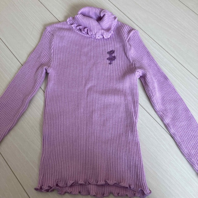 KP(ニットプランナー)のKP タートルネックセーター　薄紫色 キッズ/ベビー/マタニティのキッズ服女の子用(90cm~)(ニット)の商品写真