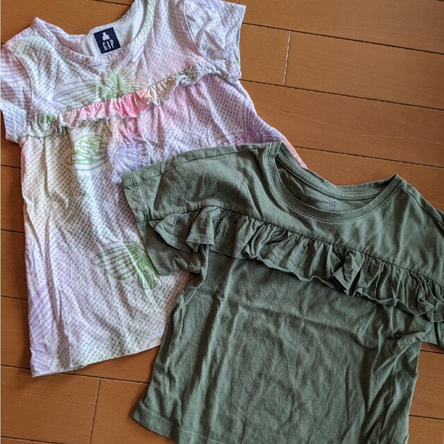 babyGAP(ベビーギャップ)のベビーギャップ　半袖ティシャツ　半袖トップス　カットソー　2枚組　100 キッズ/ベビー/マタニティのキッズ服女の子用(90cm~)(Tシャツ/カットソー)の商品写真