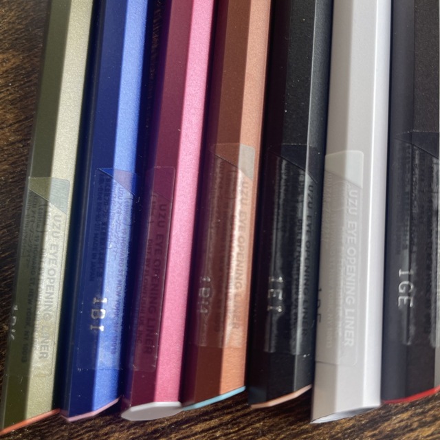 FLOWFUSHI(フローフシ)のUZU オープニングアイライナー7本セット コスメ/美容のベースメイク/化粧品(アイライナー)の商品写真