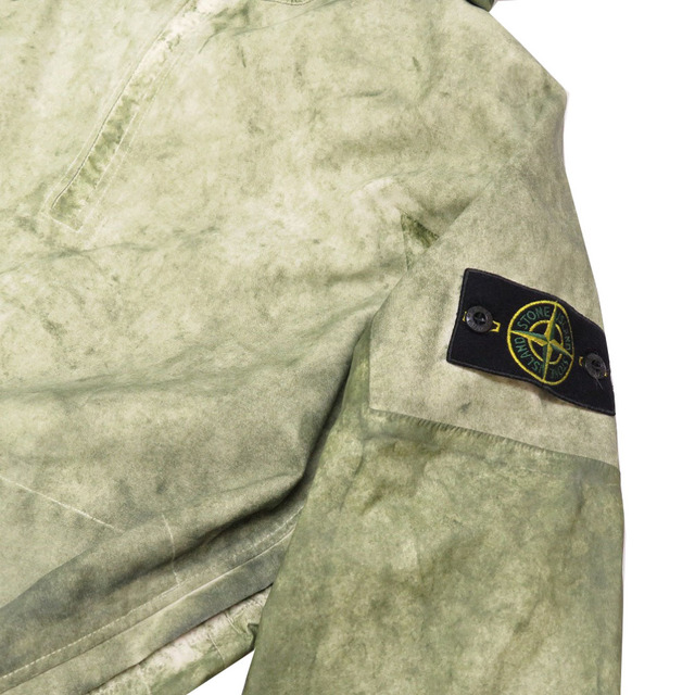 STONE ISLAND(ストーンアイランド)のストーンアイランド  ナイロンジャケット 721500250325 メンズのジャケット/アウター(ミリタリージャケット)の商品写真