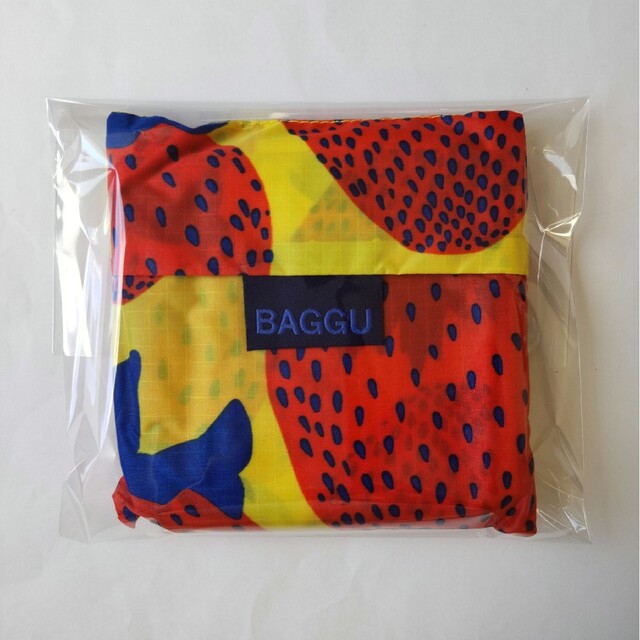 BAGGU(バグゥ)のBAGGU　エコバッグ　スタンダード　カラフルストロベリー　イエロー　紙帯なし レディースのバッグ(エコバッグ)の商品写真