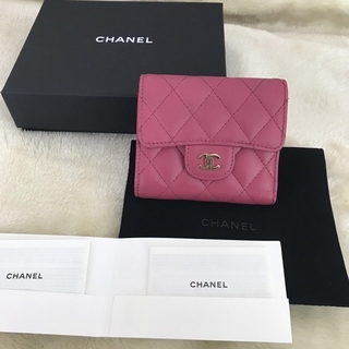 シャネル(CHANEL)のシャネル 正規品 コンパクト ウォレット 折りたたみ 財布 (財布)