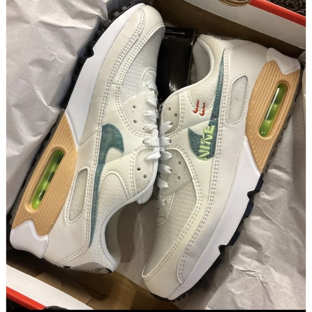 ①点限定【新品】23.5cm NIKE AIRMAX90SE ベージュ 緑