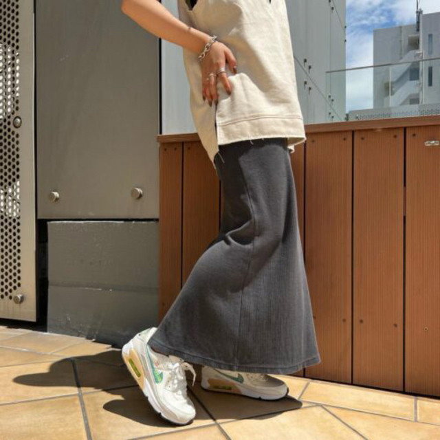 ①点限定【新品】23.5cm NIKE AIRMAX90SE ベージュ 緑