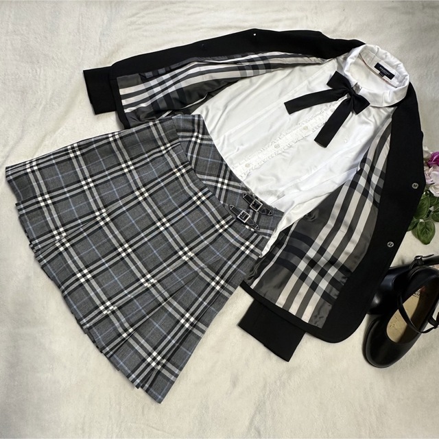 BURBERRY(バーバリー)の卒服　バーバリーロンドン　フォーマルセット　160 卒業入学式♡安心の匿名配送♡ キッズ/ベビー/マタニティのキッズ服女の子用(90cm~)(ドレス/フォーマル)の商品写真