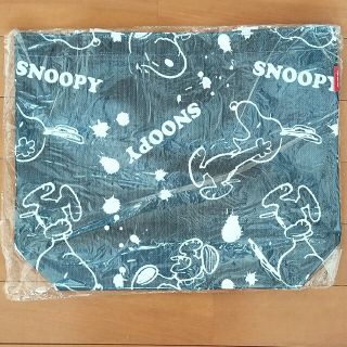 スヌーピー(SNOOPY)のスヌーピー　デニム柄特大トートバッグ　新品未使用未開封(トートバッグ)