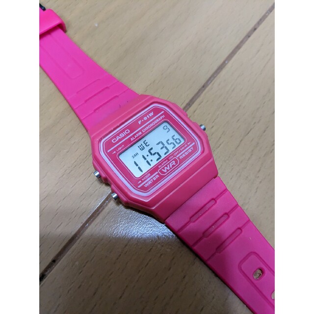 CASIO - 【廃盤】CASIO チープカシオ F-91W ピンクの通販 by CASIO - 【廃盤】CASIO チープカシオ F-91W ピンクの通販 by