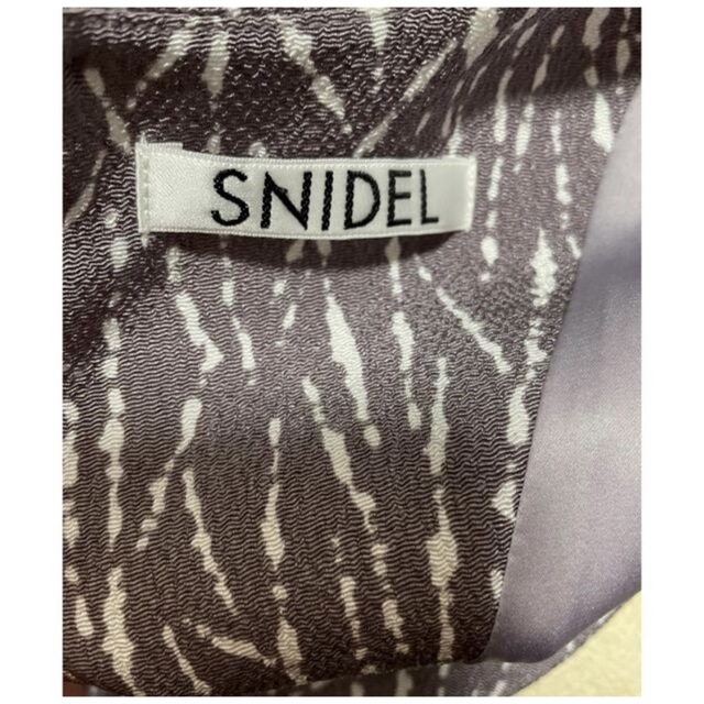 SNIDEL(スナイデル)のSNIDEL Sustainableバリエプリントワンピースオンライン限定 レディースのワンピース(ロングワンピース/マキシワンピース)の商品写真