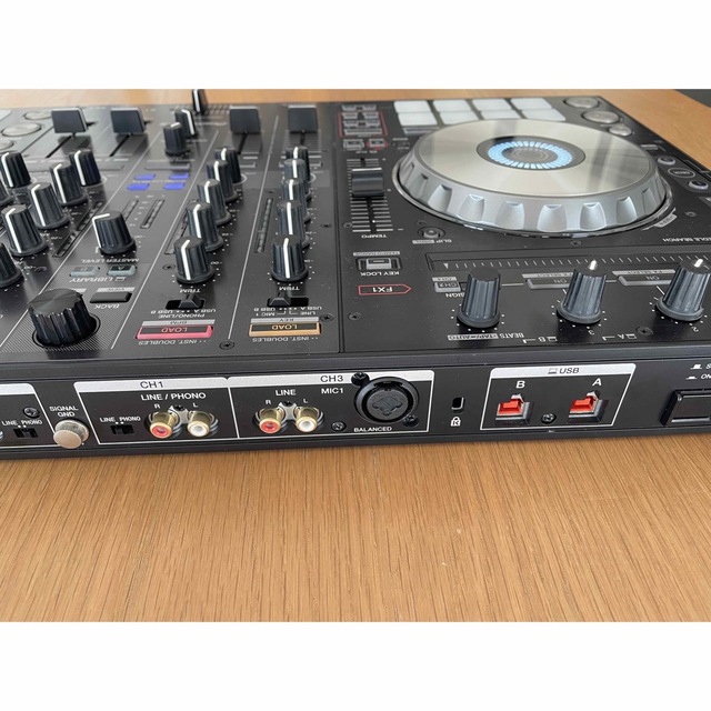 Pioneer(パイオニア)のPioneer DDJ-SX3 楽器のDJ機器(DJコントローラー)の商品写真