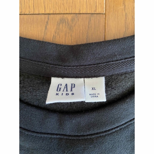 GAP Kids(ギャップキッズ)の送料無料　未使用　GAPキッズトレーナー150cm キッズ/ベビー/マタニティのキッズ服女の子用(90cm~)(Tシャツ/カットソー)の商品写真