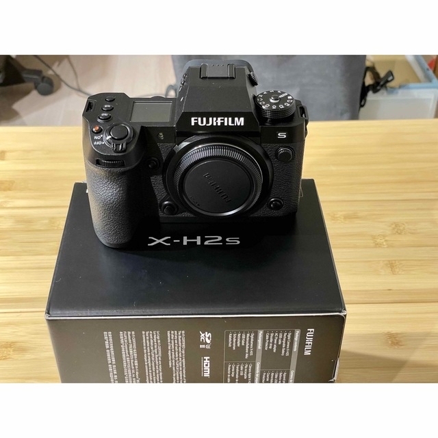 新品 未開封 FUJIFILM X-H2s ボディ