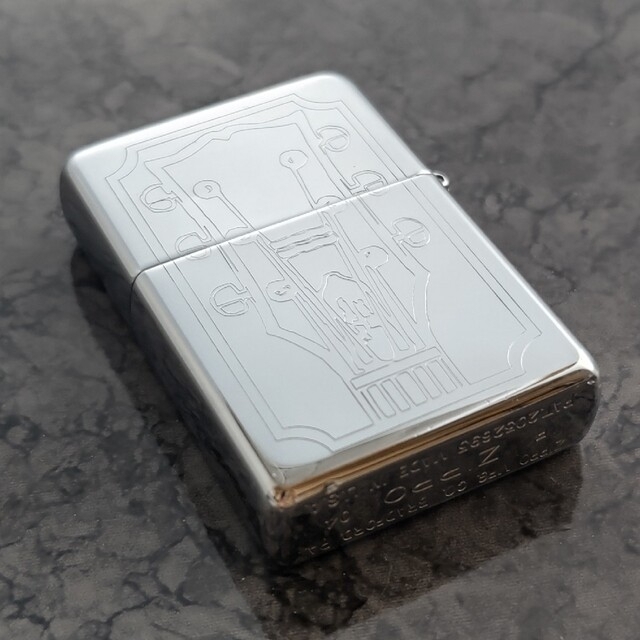 ZIPPO(ジッポー)のZippo 1937 Replica 《U2》 #260(鏡面加工)2004年製 メンズのファッション小物(タバコグッズ)の商品写真