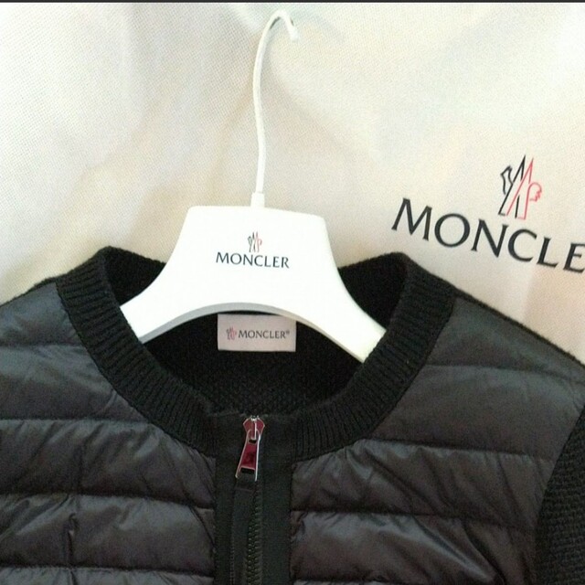 全日本送料無料 MONCLER - 美品 MONCLER モンクレール ノーカラー