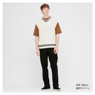 ユニクロ(UNIQLO)の新品タグ付き完売品★ユニクロ★オーバーサイズVネックベスト★3XL★オフホワイト(ベスト)