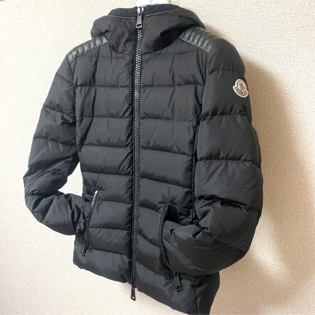 MONCLER(モンクレール)のモンクレール　tetra テトラ　00 レディースのジャケット/アウター(ダウンジャケット)の商品写真