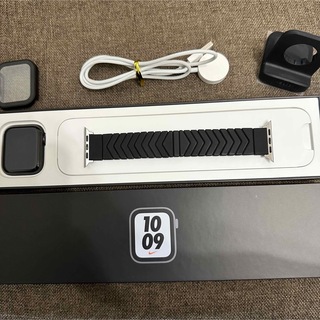 アップル(Apple)のApple Watch se Nike 44mm スペースグレイ GPSモデル(腕時計(デジタル))