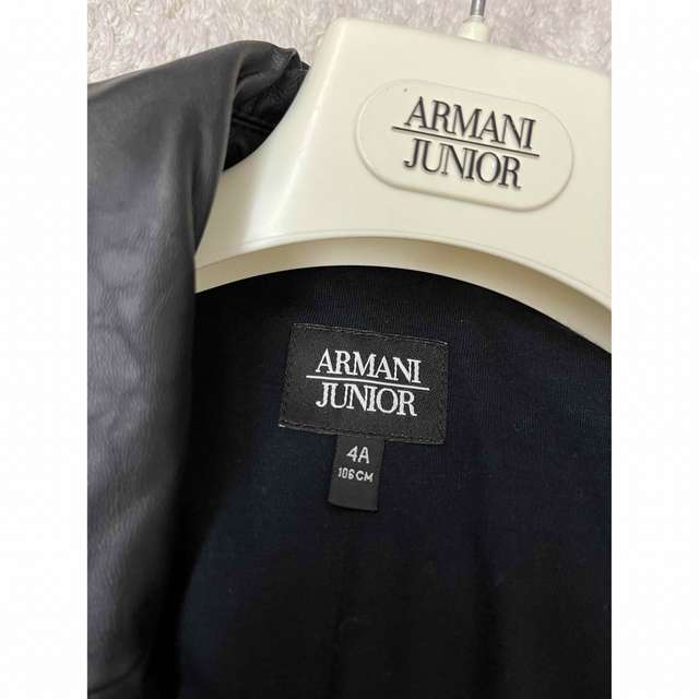 美品★ ARMANI JUNIOR アルマーニジュニア　ベスト　4A/ 106㎝