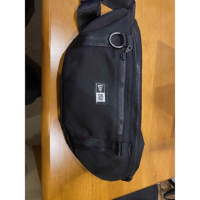 NEW ERA(ニューエラー)のニューエラー　ウエストポーチ メンズのバッグ(ウエストポーチ)の商品写真