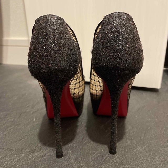 Christian Louboutin(クリスチャンルブタン)のクリスチャンルブタン　パンプス レディースの靴/シューズ(ハイヒール/パンプス)の商品写真