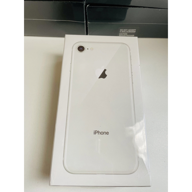 iPhone 8 Silver 256 GB SIMフリー スマホ/家電/カメラのスマートフォン/携帯電話(スマートフォン本体)の商品写真